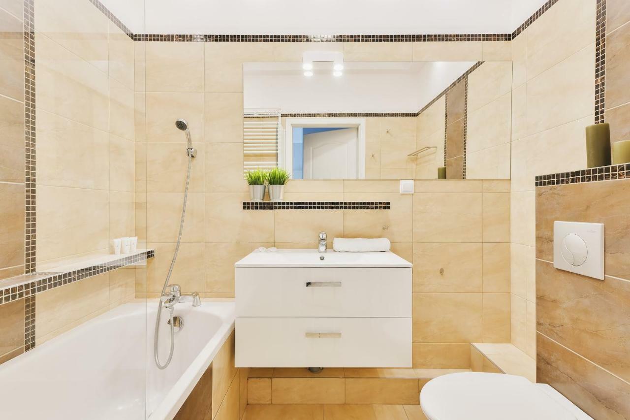 Ursynow P&O Apartments Варшава Екстер'єр фото
